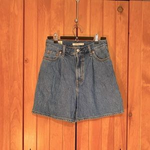 Levi’s Ribcage Shorts